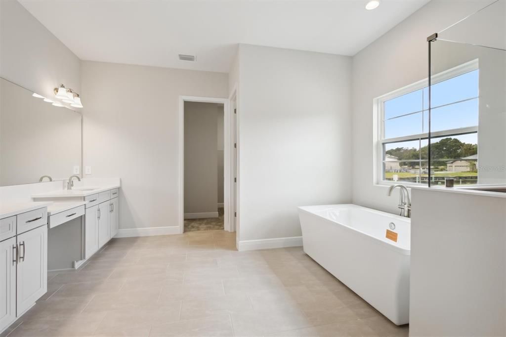 Bathroom, Dual Sink Vanities, Free Standing Baths, Interior, Recessed Lighting