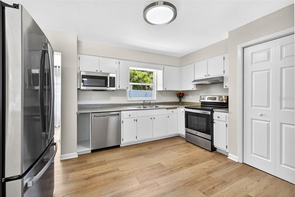 Interior, Kitchen, Stainless Steel Appliances, Wood Texture Flooring