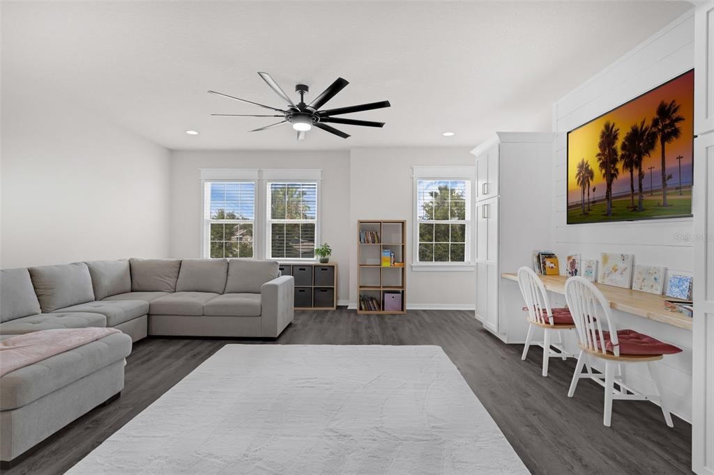 Dining room, Interior, Living room, Recessed Lighting, Wood Texture Flooring