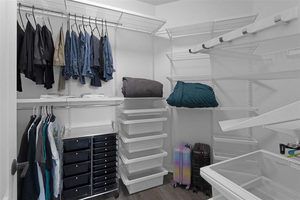 Interior, Walk-in Closets, Wood Texture Flooring