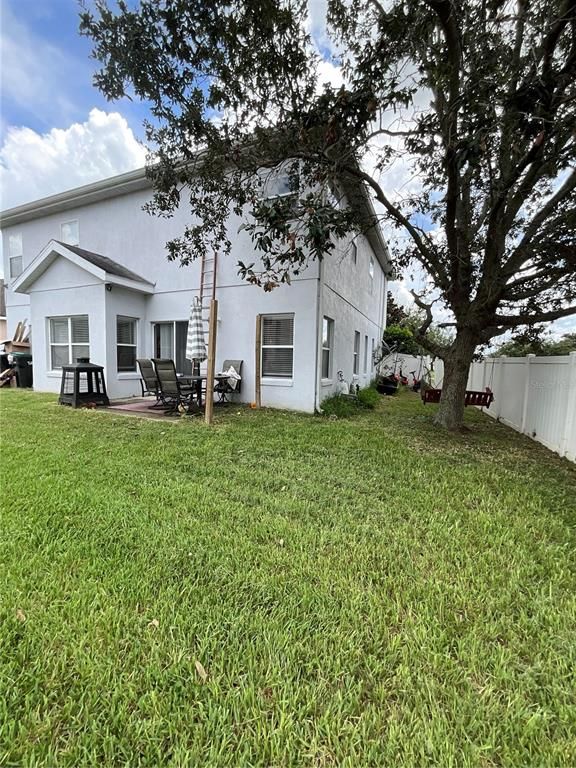 Backyard, Exterior