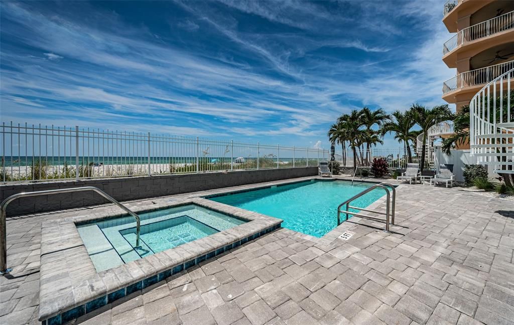 Exterior, Pool