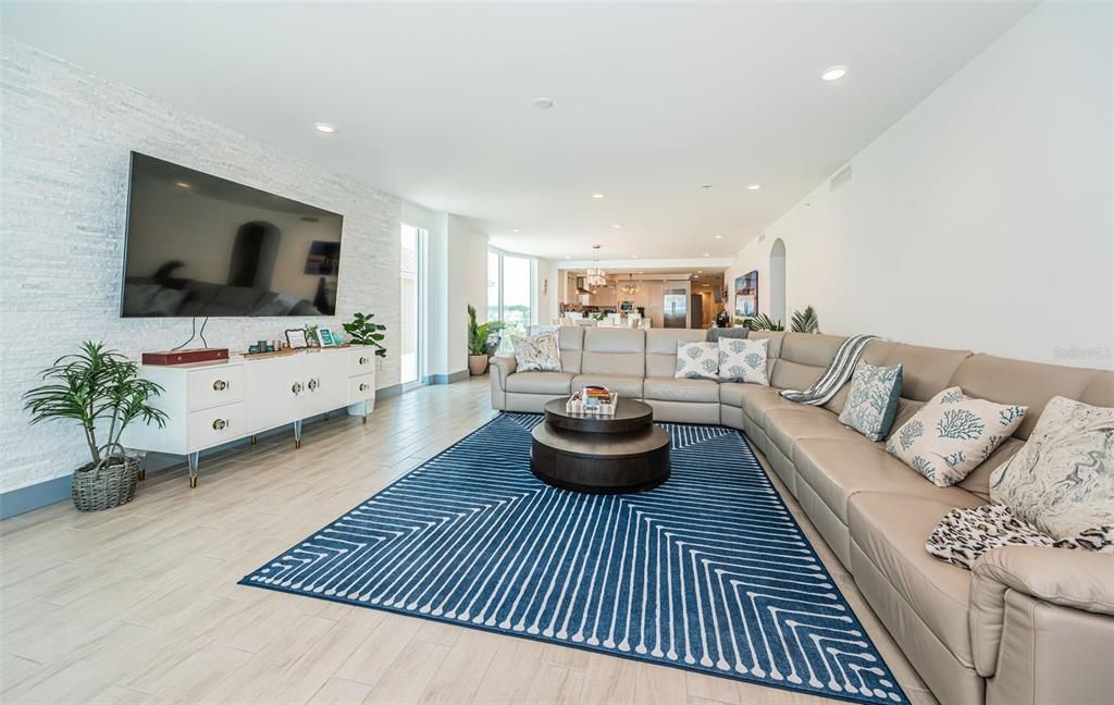 Interior, Kitchen, Living room, Pendant Lights, Recessed Lighting, Wood Texture Flooring