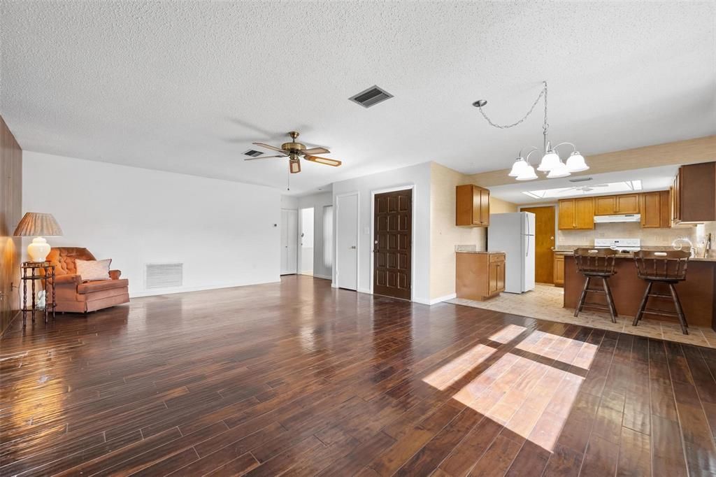 Chandelier, Interior, Kitchen, Pendant Lights, Wood Texture Flooring