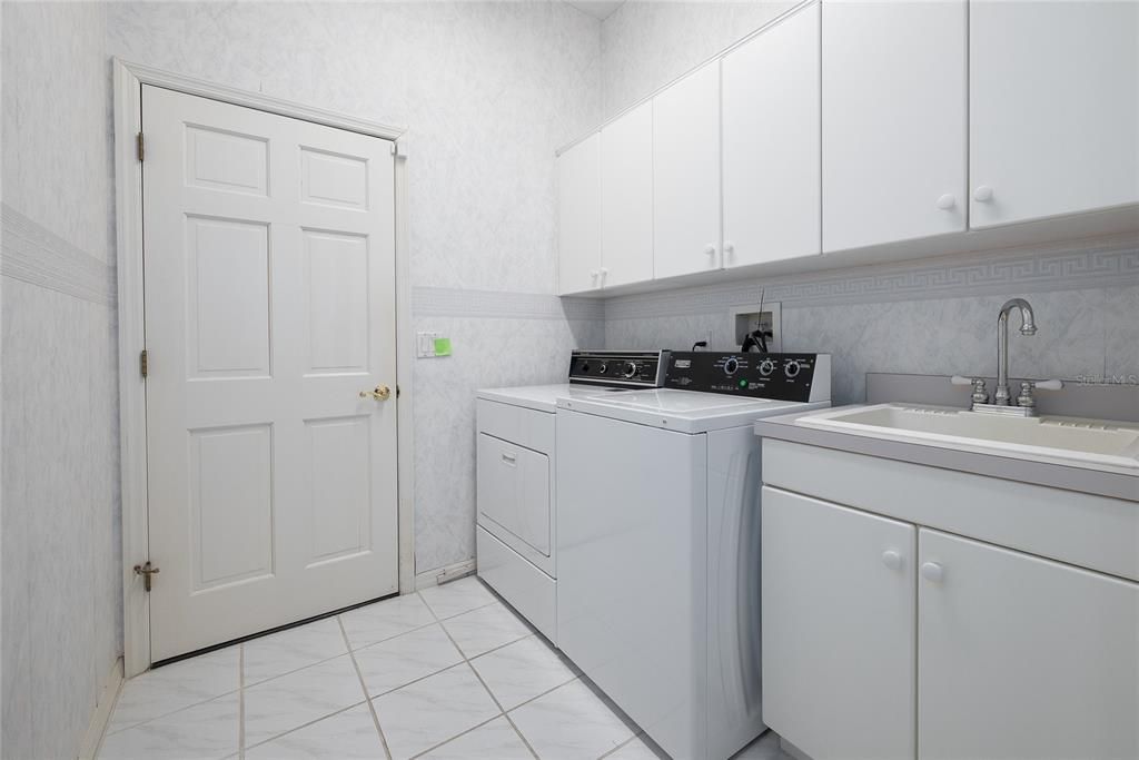 Interior, Washer