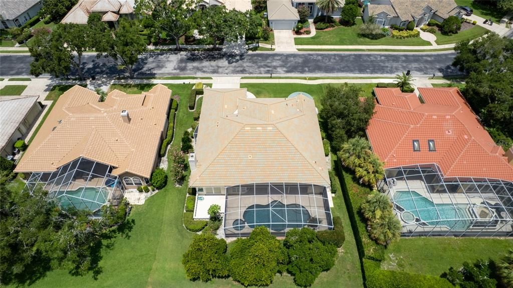 Exterior, Drone