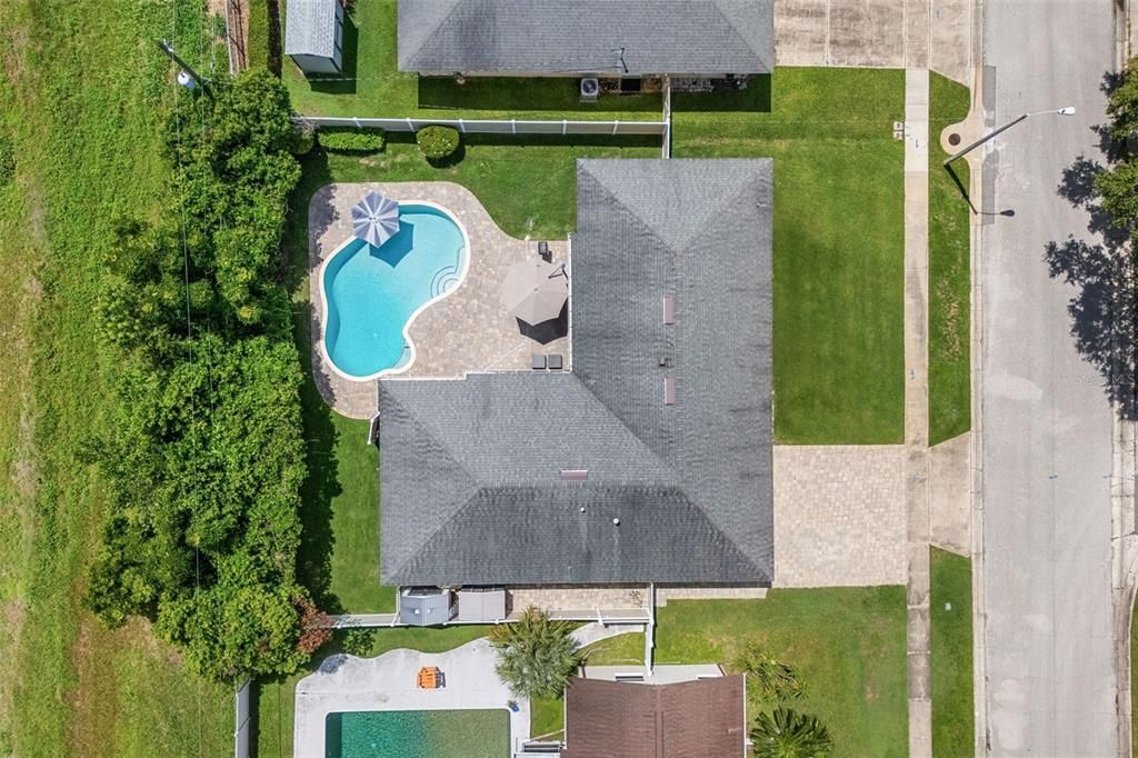 Exterior, Drone