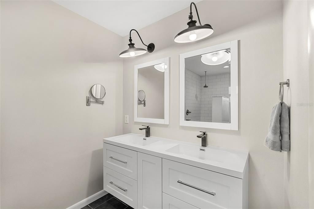Bathroom, Dual Sink Vanities, Interior