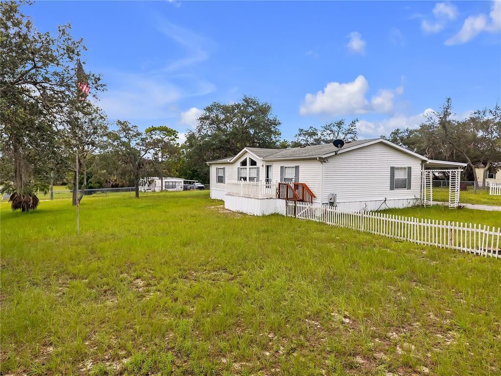 Backyard, Exterior