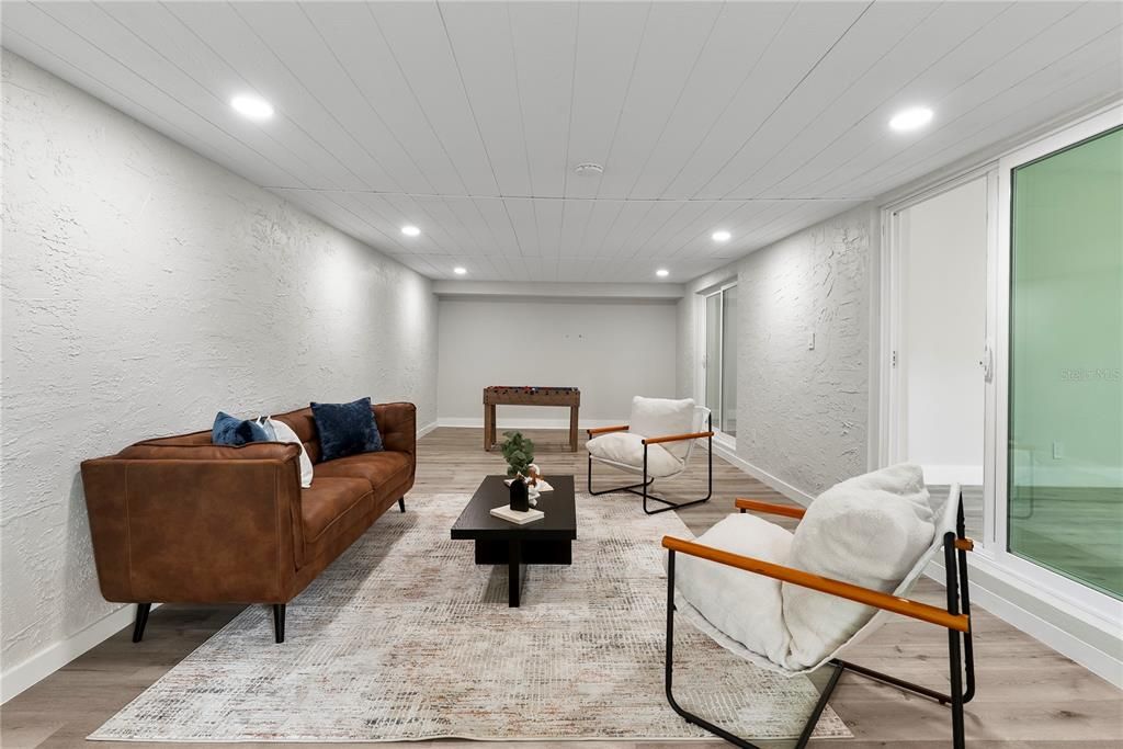 Interior, Living room, Recessed Lighting, Wood Texture Flooring