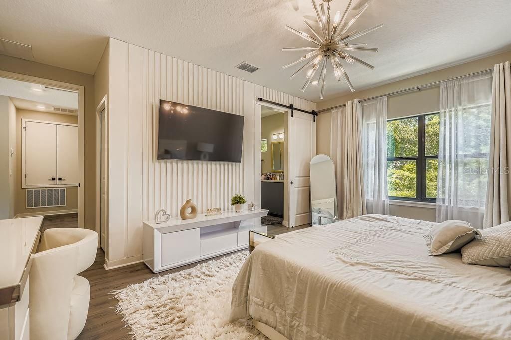 Bedroom, Interior, Pendant Lights, Wood Texture Flooring