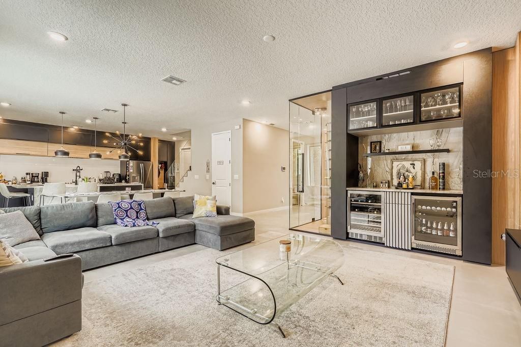 Interior, Kitchen, Living room, Pendant Lights, Recessed Lighting, Stainless Steel Appliances