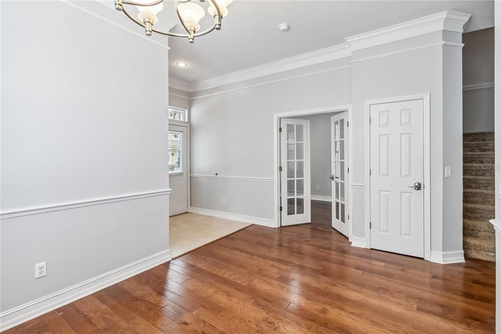 Chandelier, Empty room, Interior, Recessed Lighting, Wood Texture Flooring