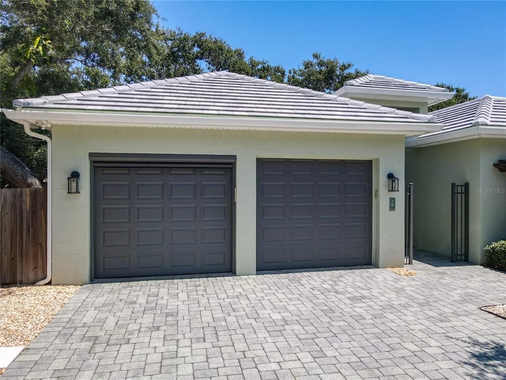 Detached Garage, Exterior