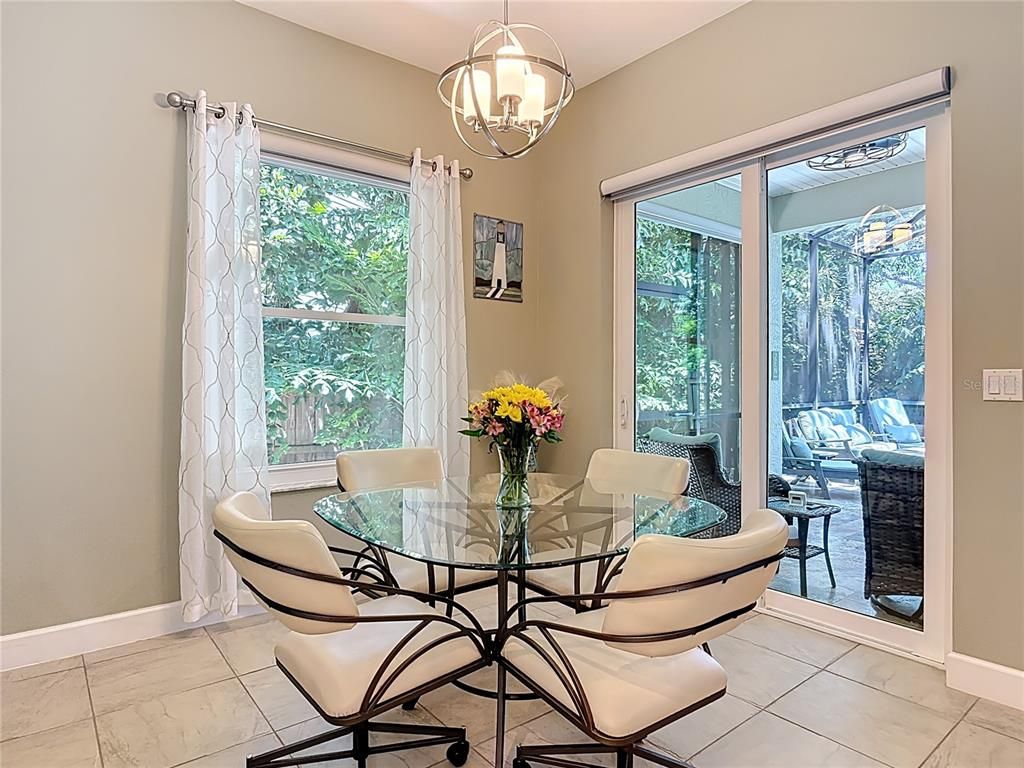 Dining room, Interior, Marble, Pendant Lights