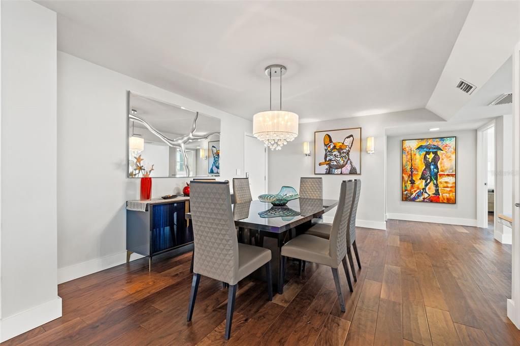 Chandelier, Dining room, Interior, Recessed Lighting, Wood Texture Flooring
