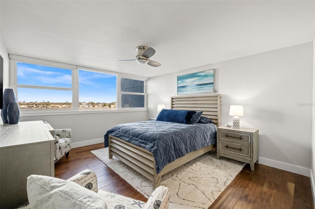 Bedroom, Interior, Water, Wood Texture Flooring