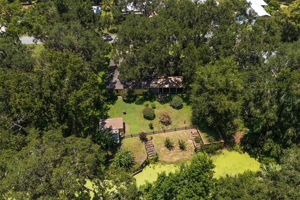 Exterior, Drone