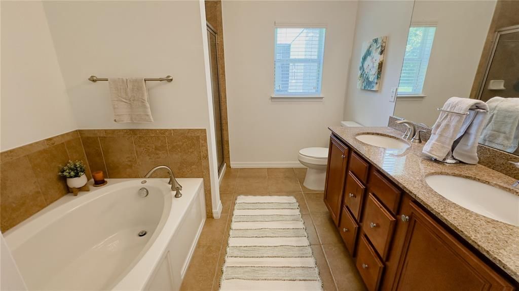 Bathroom, Dual Sink Vanities, Interior