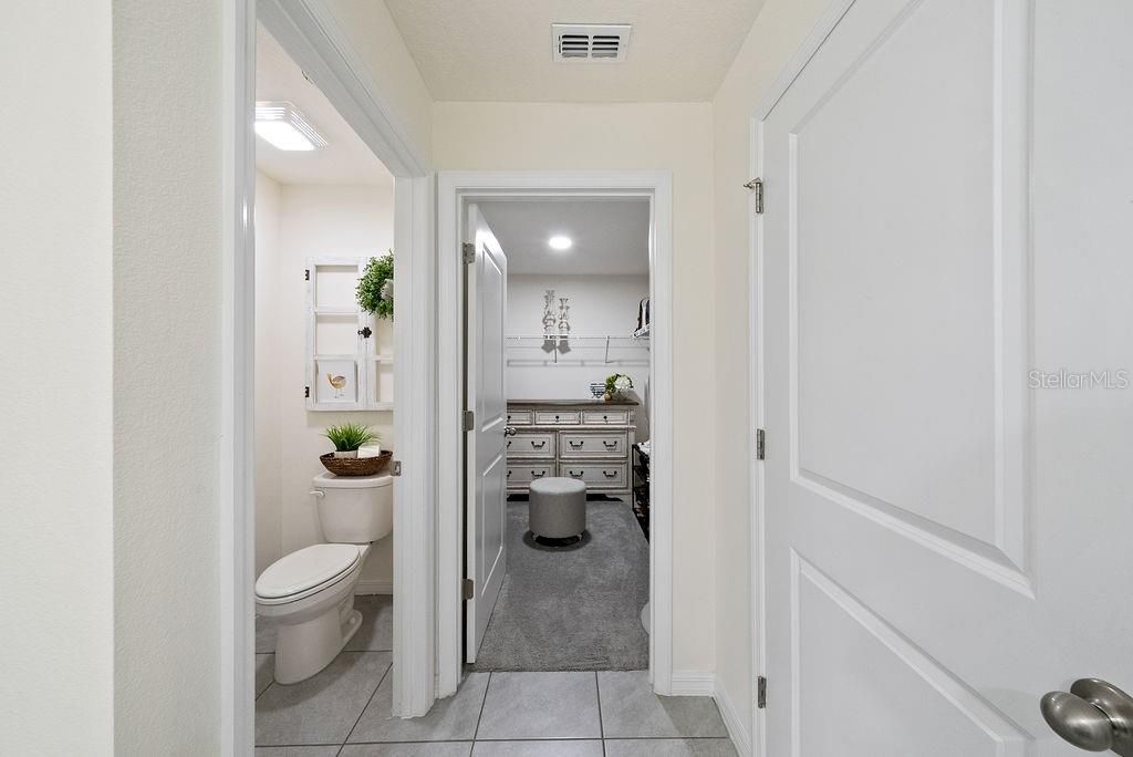 Bathroom, Interior, Recessed Lighting