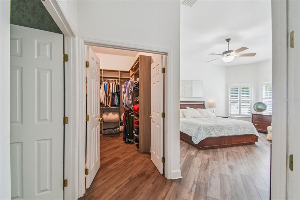 Bedroom, Interior, Walk-in Closets, Wood Texture Flooring