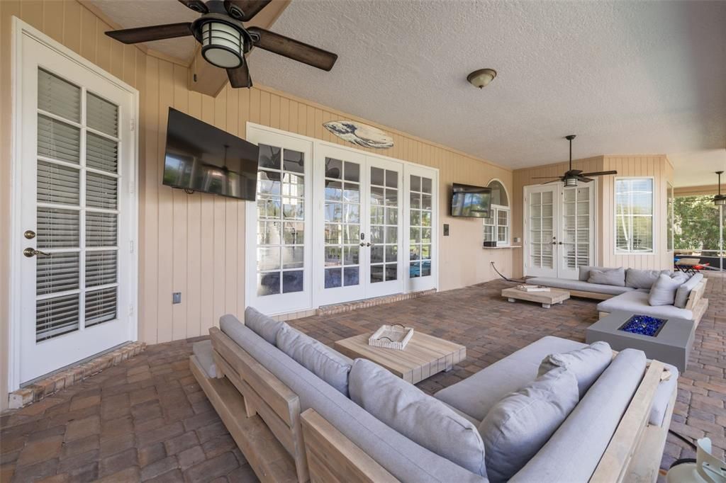 Interior, Living room
