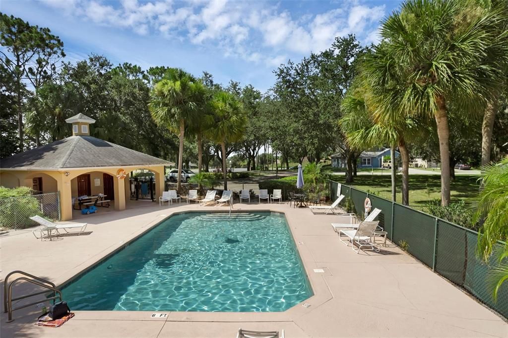 Exterior, Pool