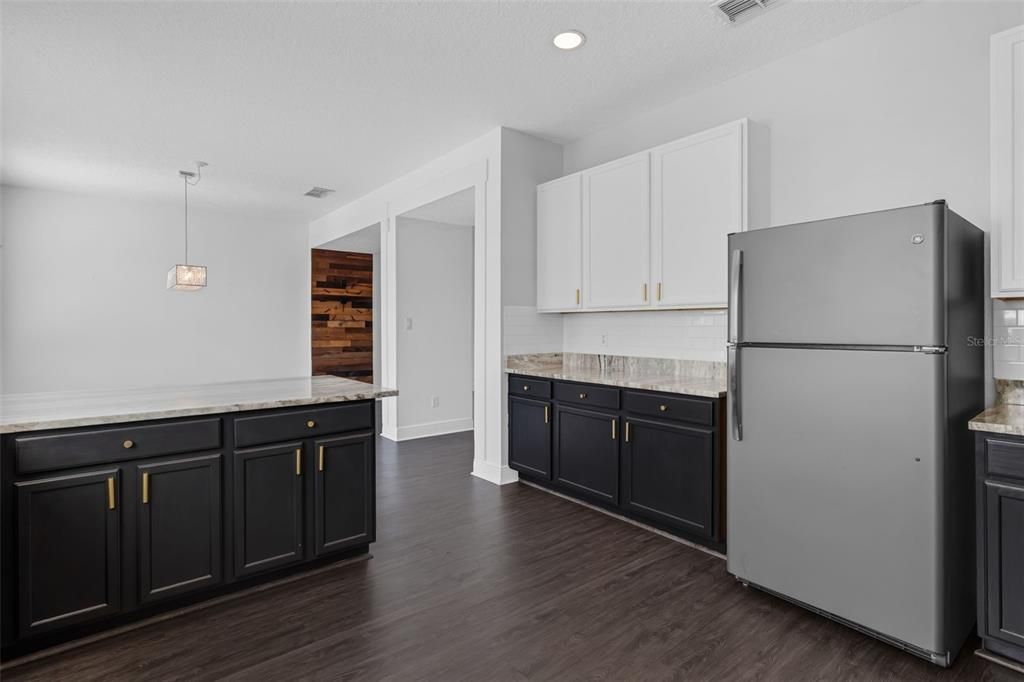 Interior, Kitchen, Pendant Lights, Recessed Lighting, Wood Texture Flooring