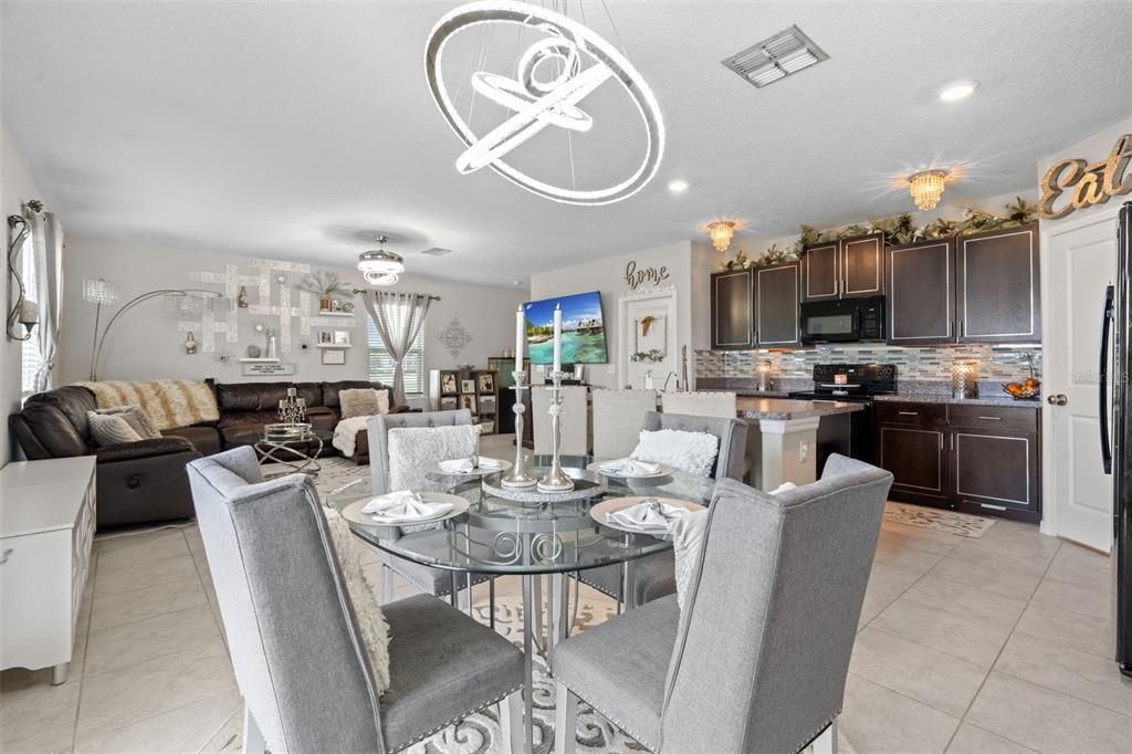 Dining room, Interior, Kitchen, Living room, Recessed Lighting