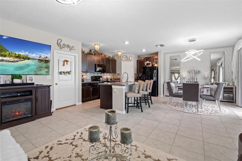 Dining room, Interior, Kitchen, Pendant Lights, Recessed Lighting