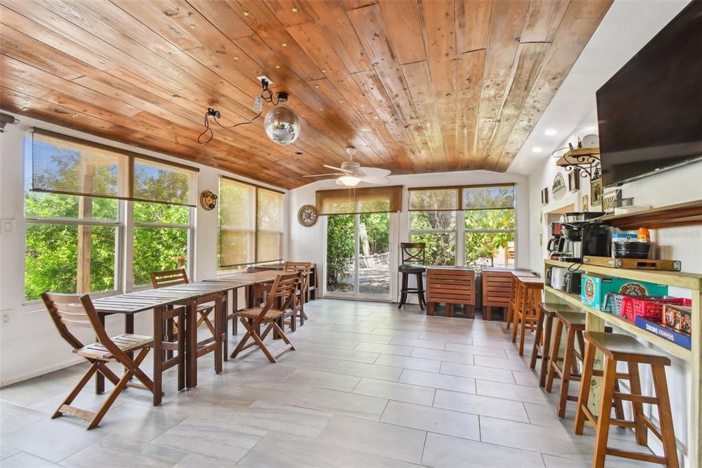 Dining room, Interior, Recessed Lighting, Wooden Ceilings