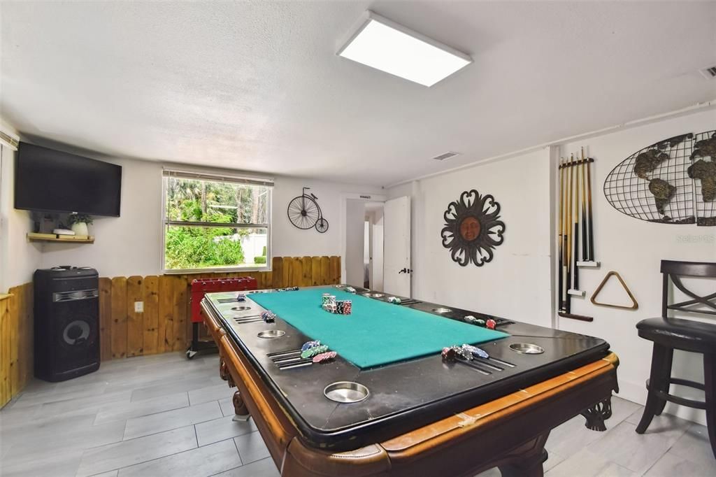 Game Room, Interior, Wood Texture Flooring