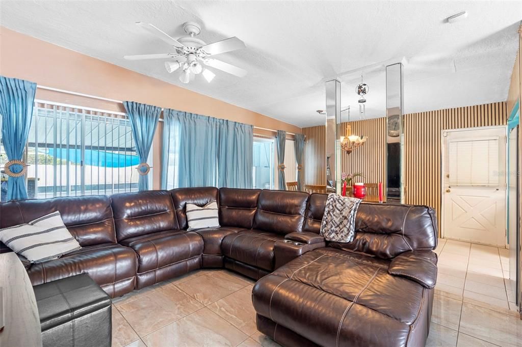 Interior, Living room, Pendant Lights