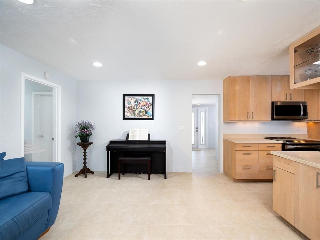 Interior, Kitchen, Piano, Recessed Lighting