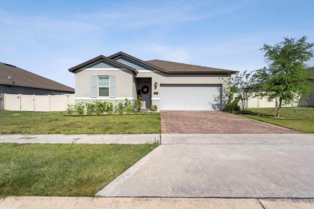 Attached, Backyard, Exterior, Facade, Ranch