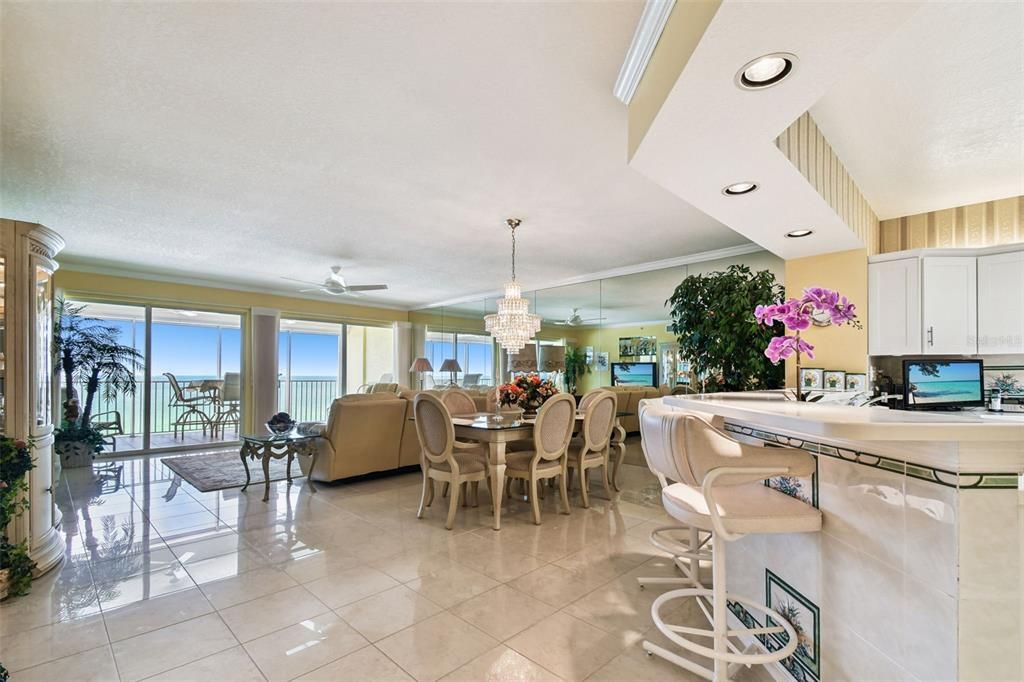 Chandelier, Dining room, Interior, Living room, Recessed Lighting
