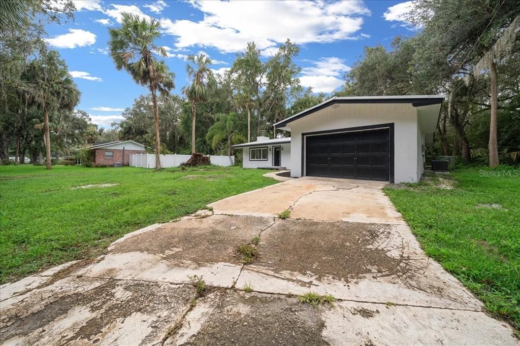 Backyard, Detached Garage, Exterior