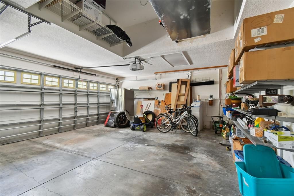 Garage, Interior