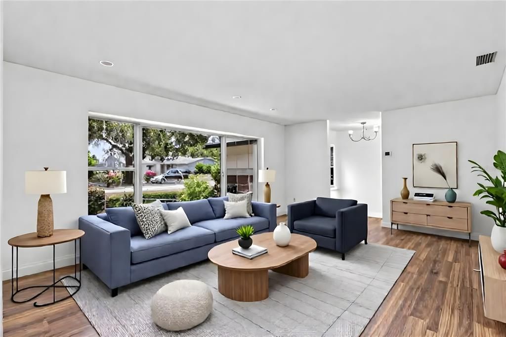 Interior, Living room, Recessed Lighting, Wood Texture Flooring