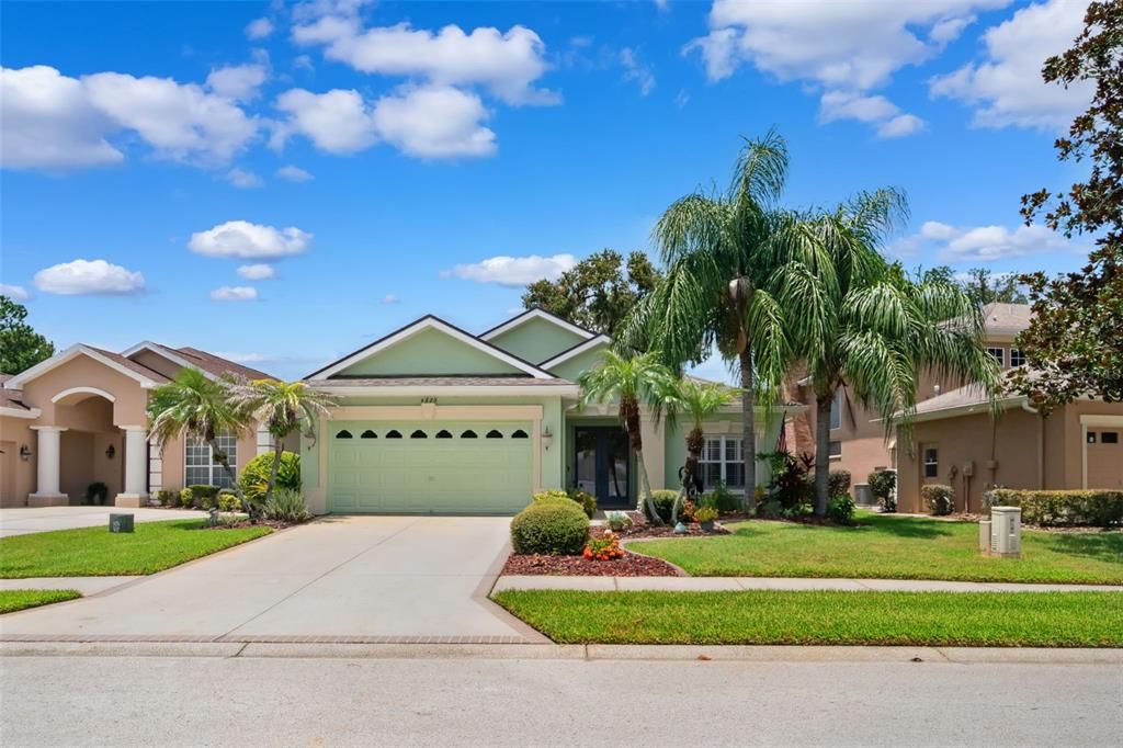 Attached, Exterior, Facade, Mediterranean