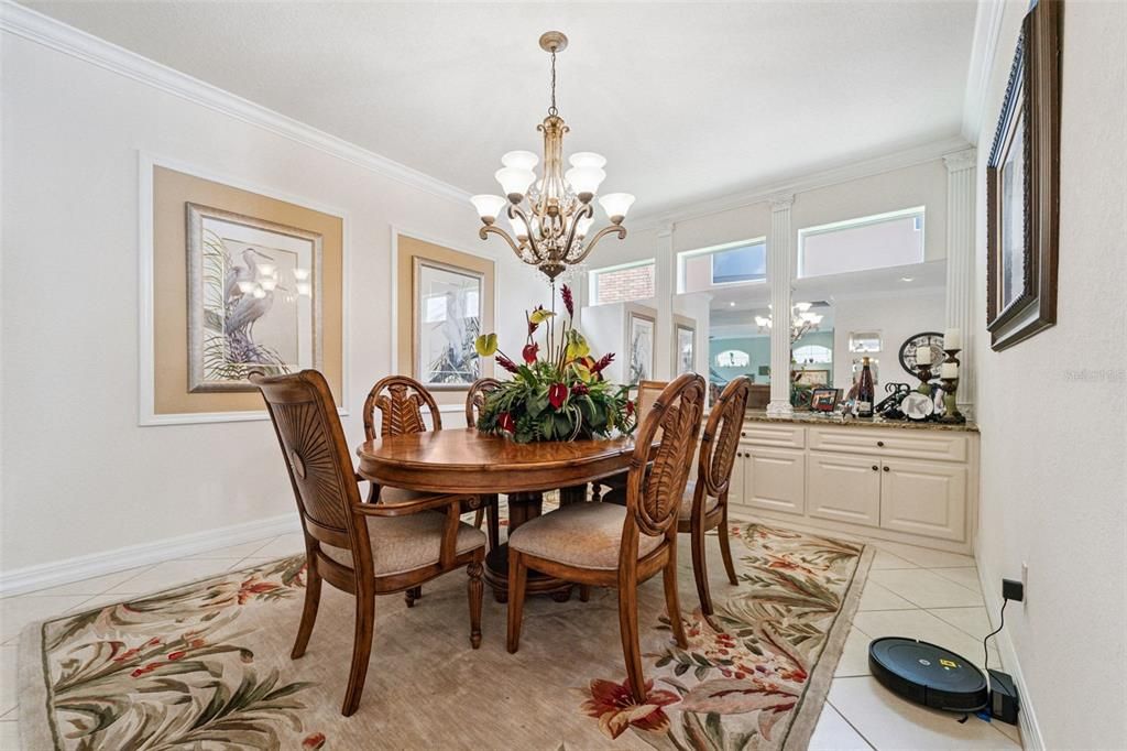 Chandelier, Dining room, Interior