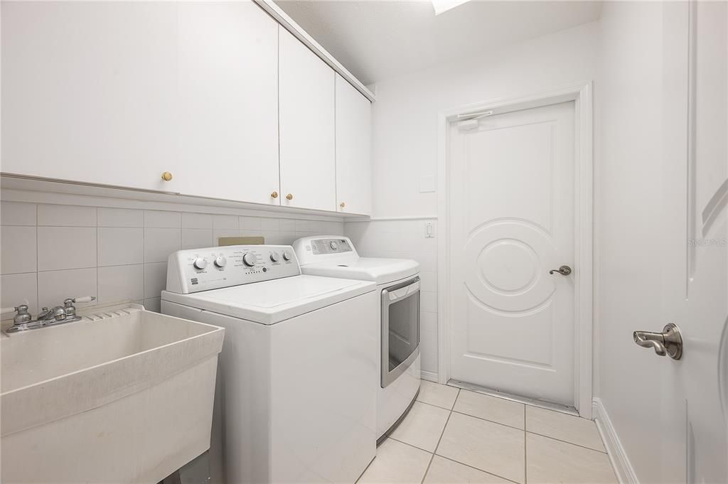 Interior, Washer