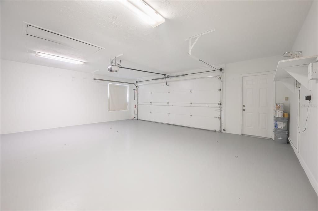 Garage, Interior