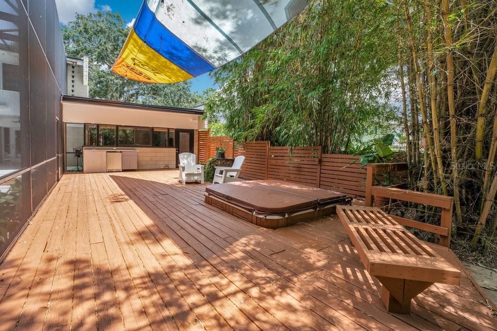Exterior, Hot Tub