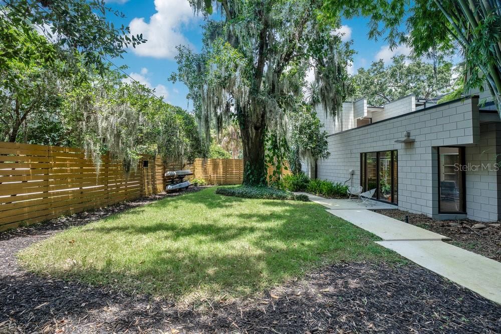 Backyard, Exterior