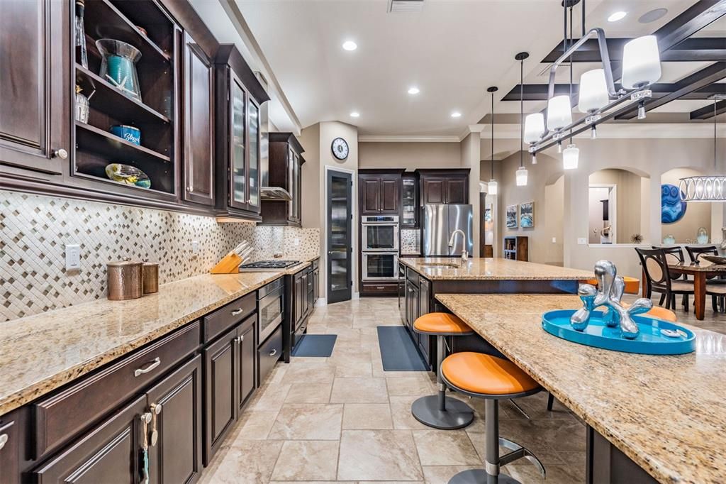 Dining room, Interior, Kitchen, Pendant Lights, Recessed Lighting, Stainless Steel Appliances