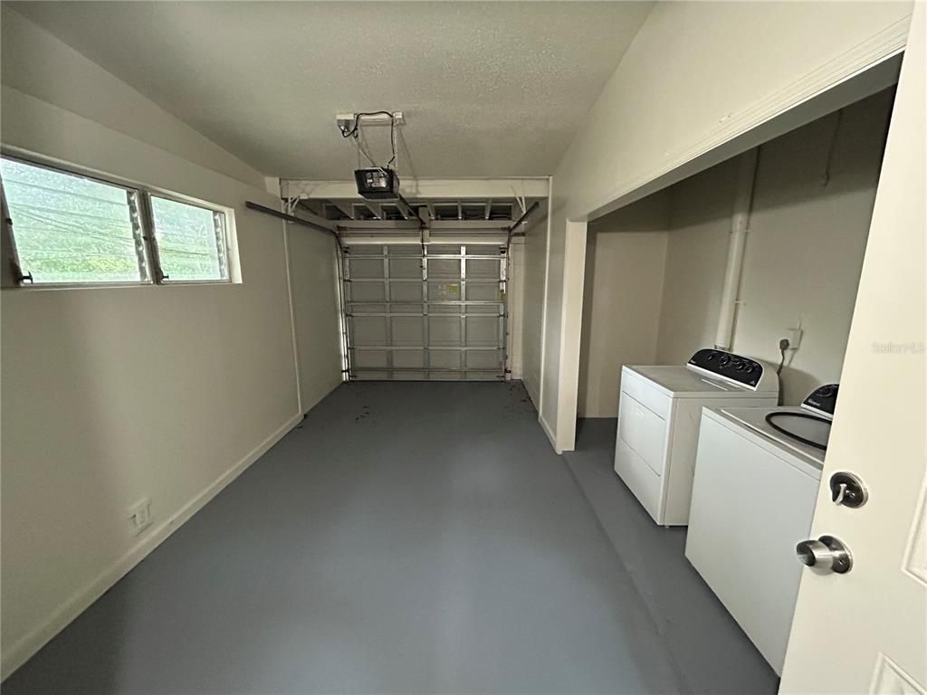 Garage, Interior, Washer