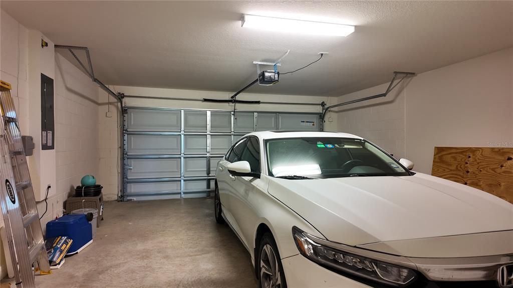 Garage, Interior
