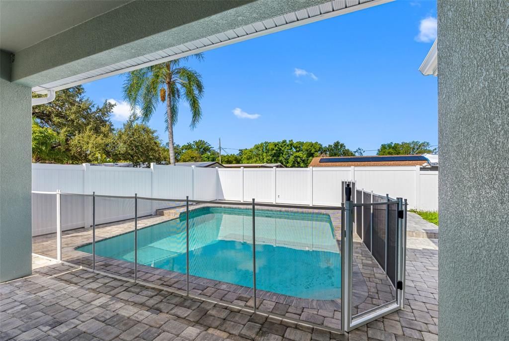 Exterior, Pool