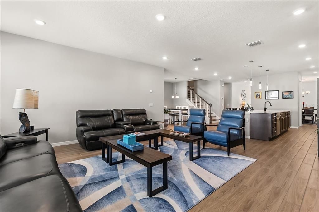 Interior, Living room, Pendant Lights, Recessed Lighting, Wood Texture Flooring